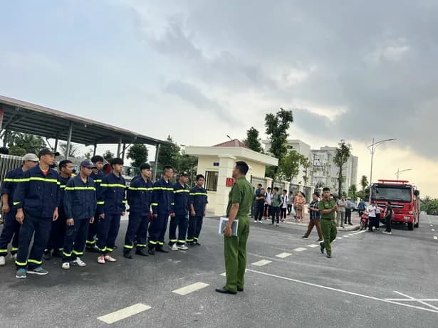 Cách thoát hiểm khi cháy chung cư cao tầng: 9 nguyên tắc sống còn
